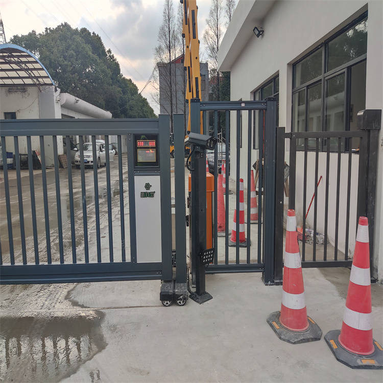 铜陵伸缩门,伸缩门电动厂家_空间_设计_入口处