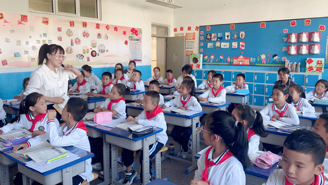 包头市青山区三星小学——生活垃圾分类放,引领校园新风尚_教育_环保