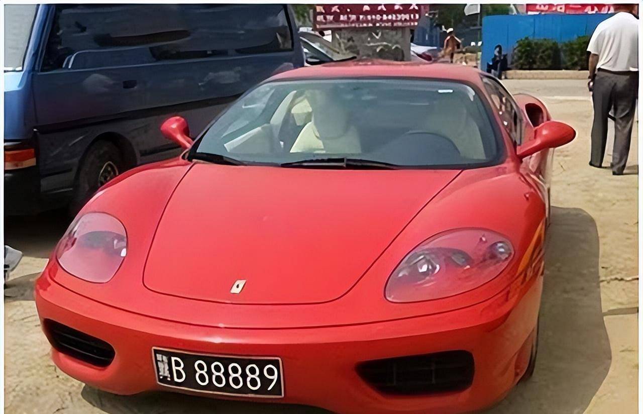 唐山黑老大杨树宽,敲诈勒索8亿豪车无数,开装甲车上街欺男霸女_矿主