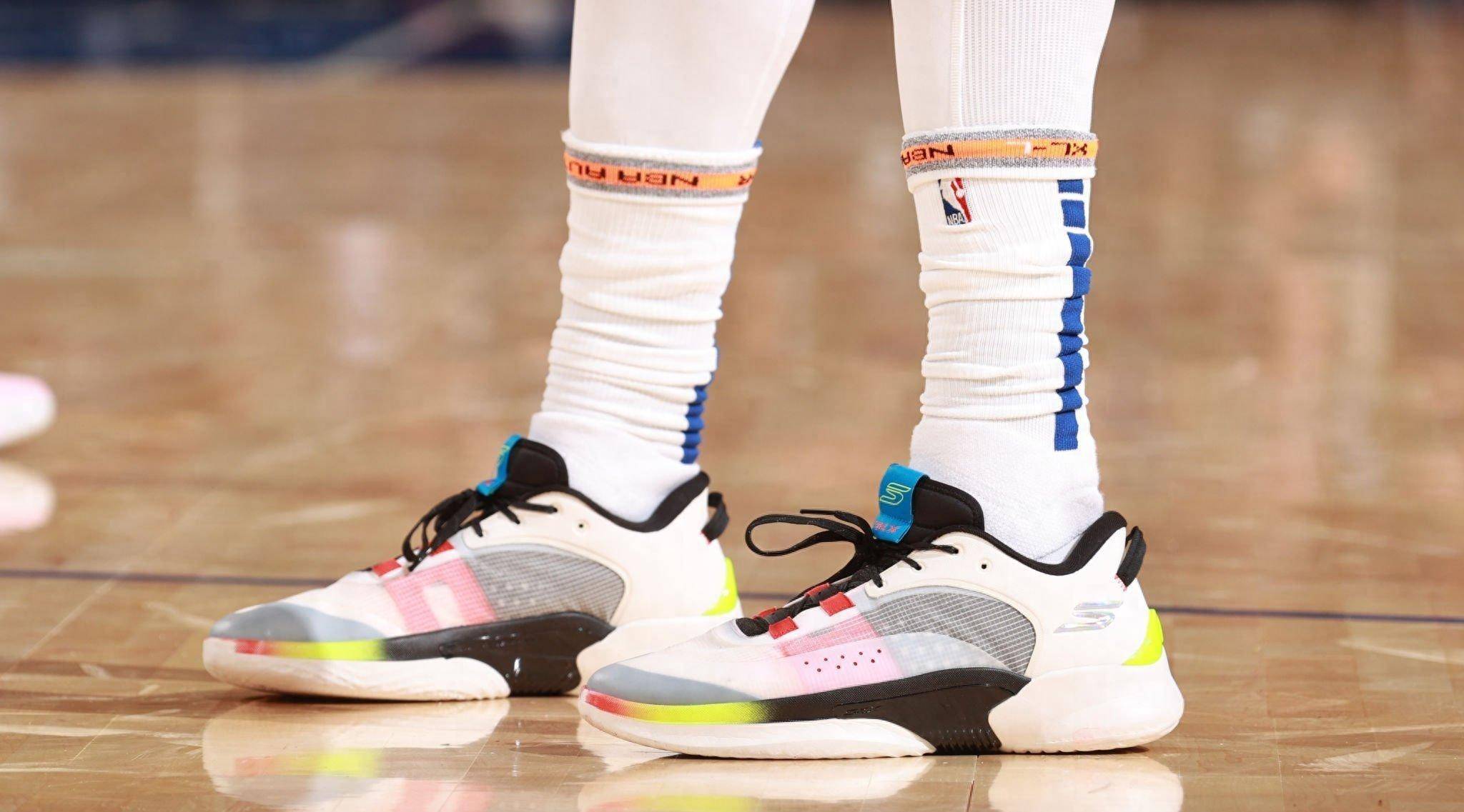 每日nba球星上脚球鞋10月10日_雷霆队_lebron_nike