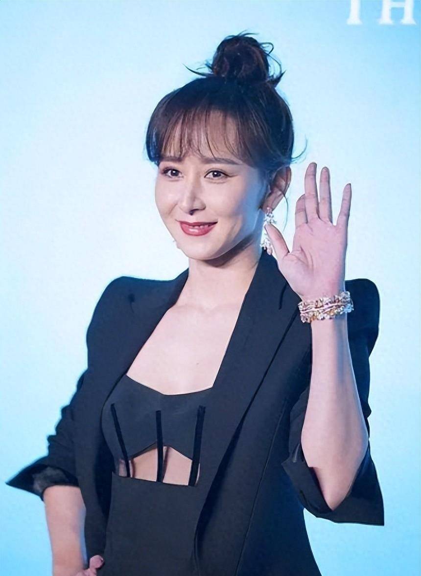 45岁的胡静真是太美了,女人味十足!_音乐_女神_才华