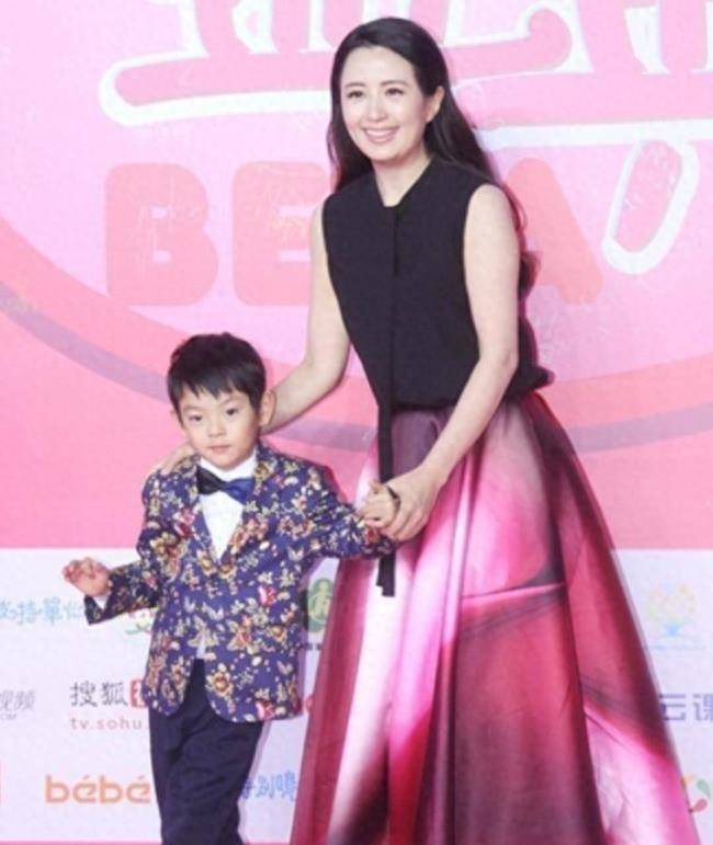 知名演员杨童舒,未婚先孕嫁普通商人:我不是于和伟的老婆_老公_消息