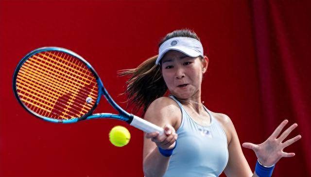 中国00后逆转夺冠,海峡组合女双夺冠,挽救3个赛点太厉害_唐千慧_网球