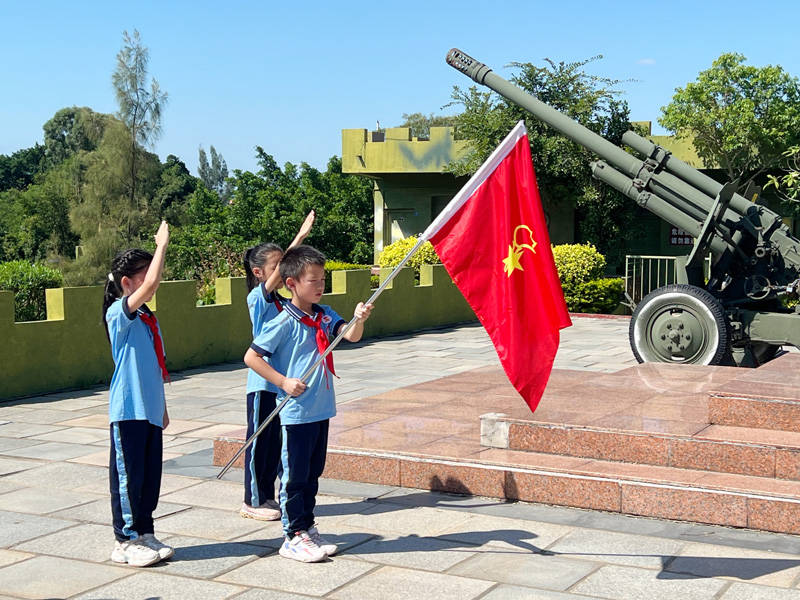 庆祝建队节 厦门滨东小学红领巾"先锋小课堂"上线_少先队员_活动_故事