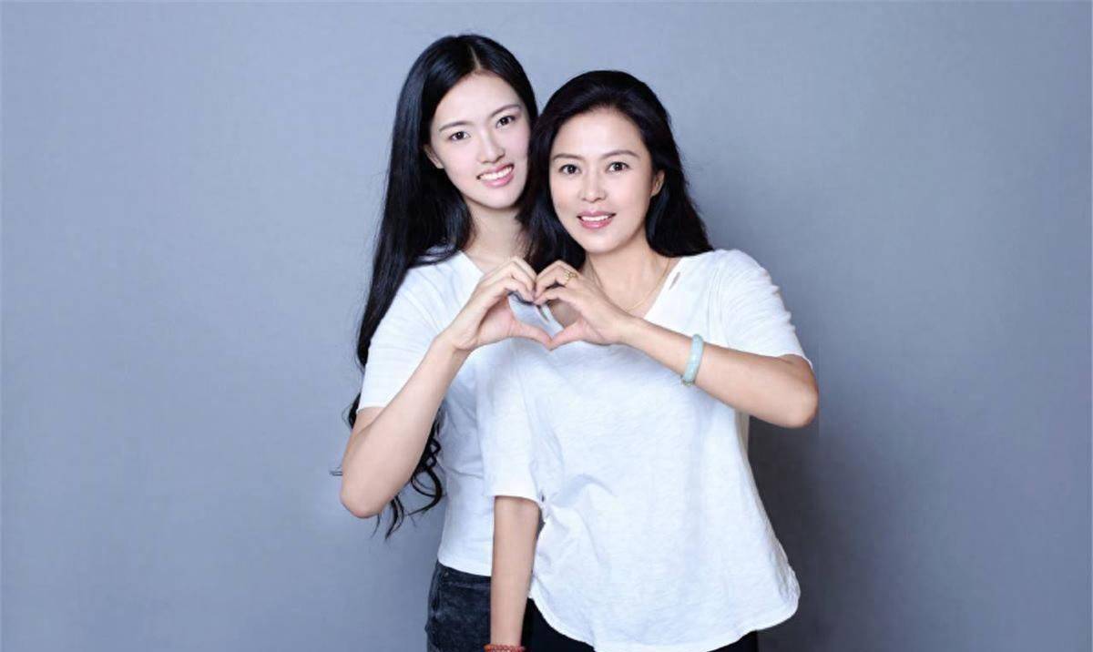 人美球靓张常宁 现在要强行复出 估计不是一个好决定_中国女排_比赛