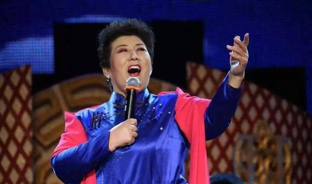 巴哈尔古丽:唱《最美的还是我们新疆》,总能唱出和田的"味道"