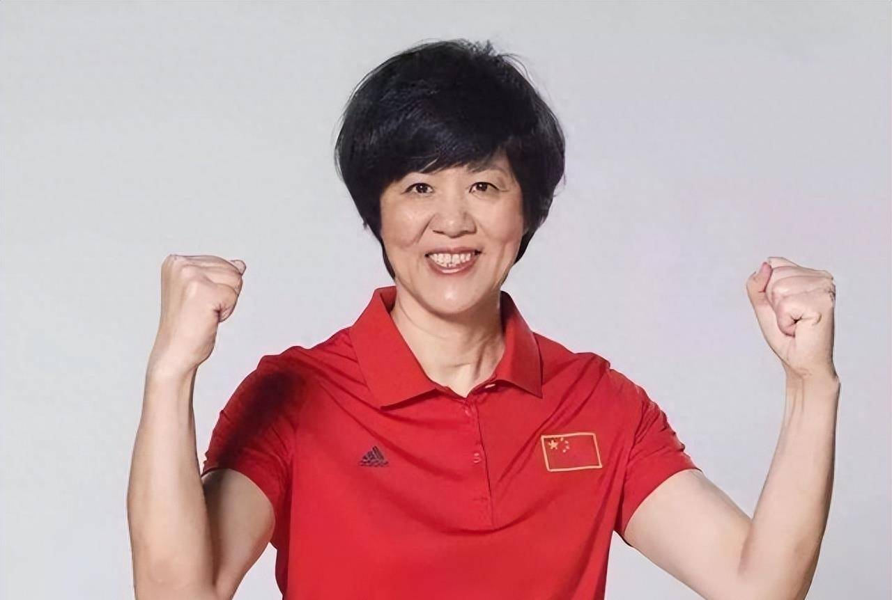 中国女排铁榔头郎平与失散的女排天才王怡,背后隐藏着什么故事?