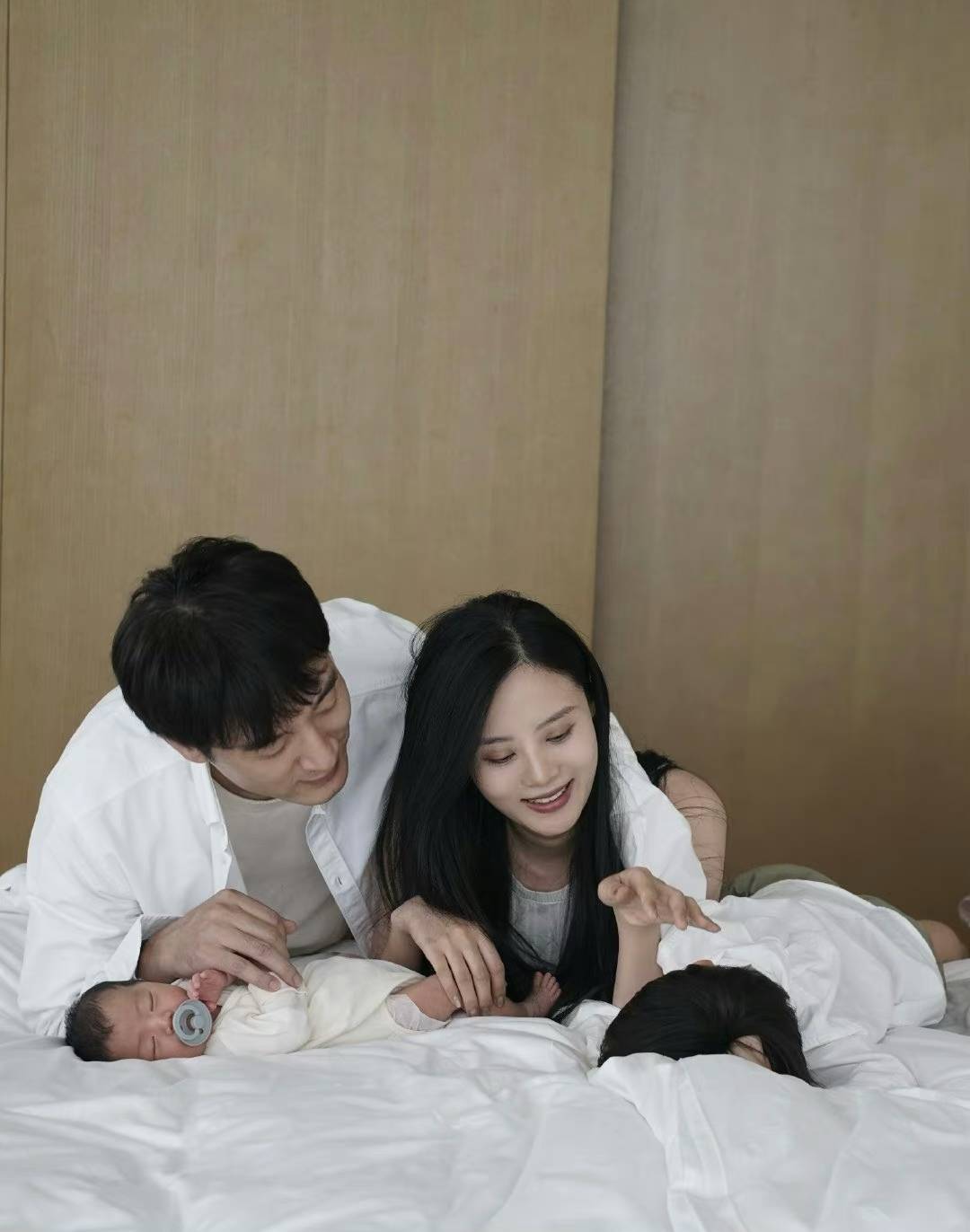 32岁隋雨蒙官宣二胎得子,宝宝正面曝光超可爱,42岁李光洁再当爸