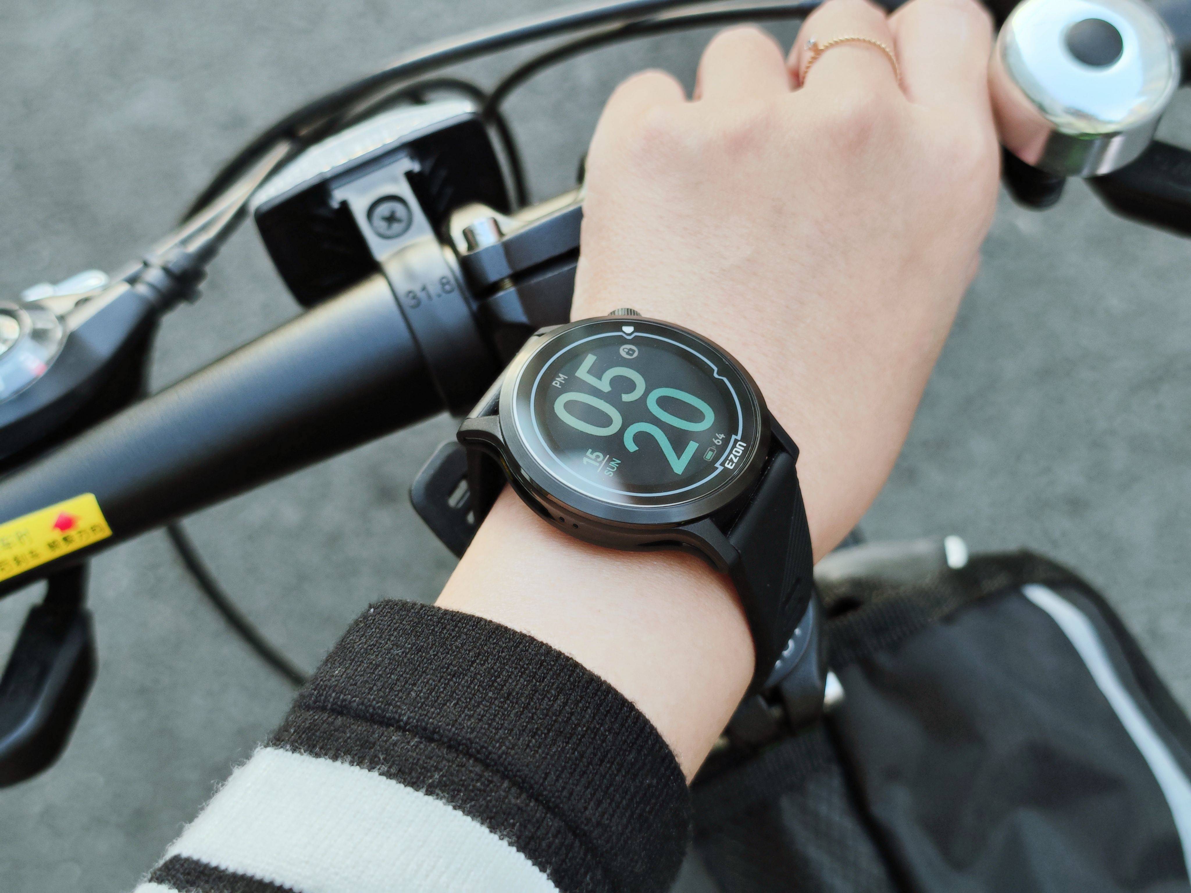 只需千元即可拿下五星定位的“腕上陪练”,宜准R7到底值不值得买?