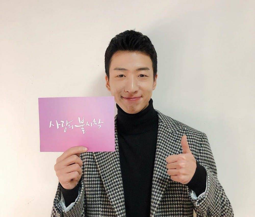 《爱的迫降》韩剧迷弟刘秀彬ig私照公开,憨萌外表下竟藏着六块肌