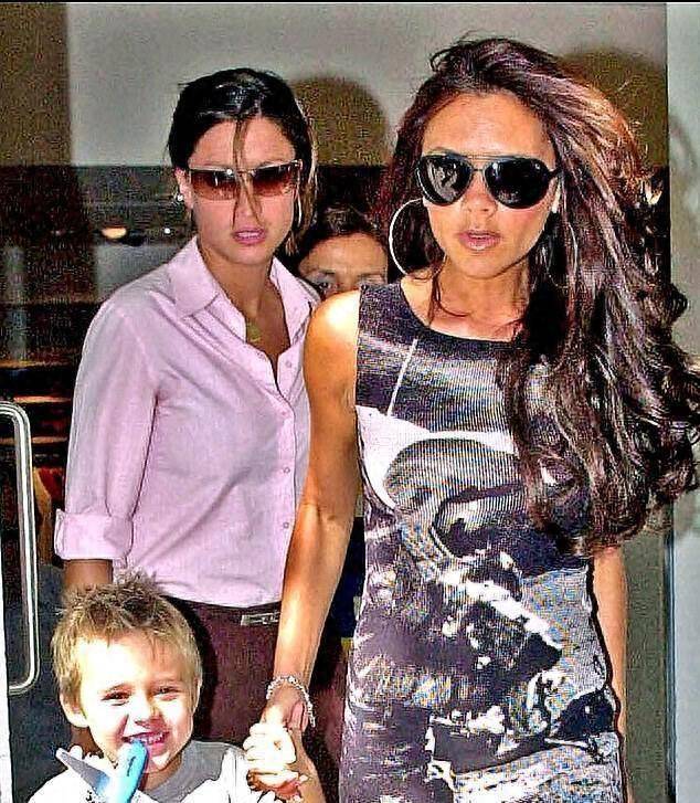 "别再扮受害者",还有他人令贝嫂痛苦_丽贝卡洛斯_生活_罗斯