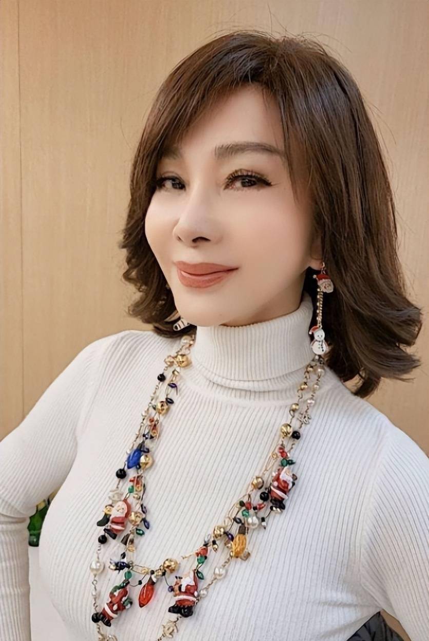 热点"亿万老婆"陈美凤:67岁仍被追求者包围,现任男友比她小30岁