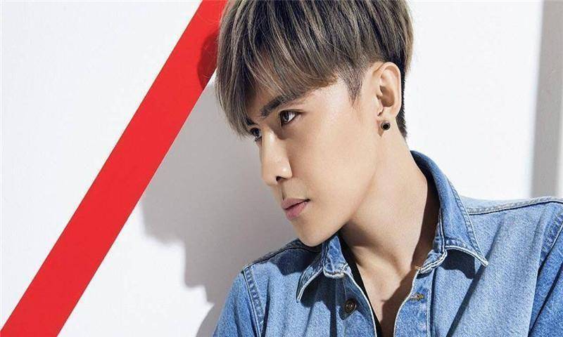 彭于晏唐禹哲两人关系引人猜测?本人亲自打假,称无聊烂透了.