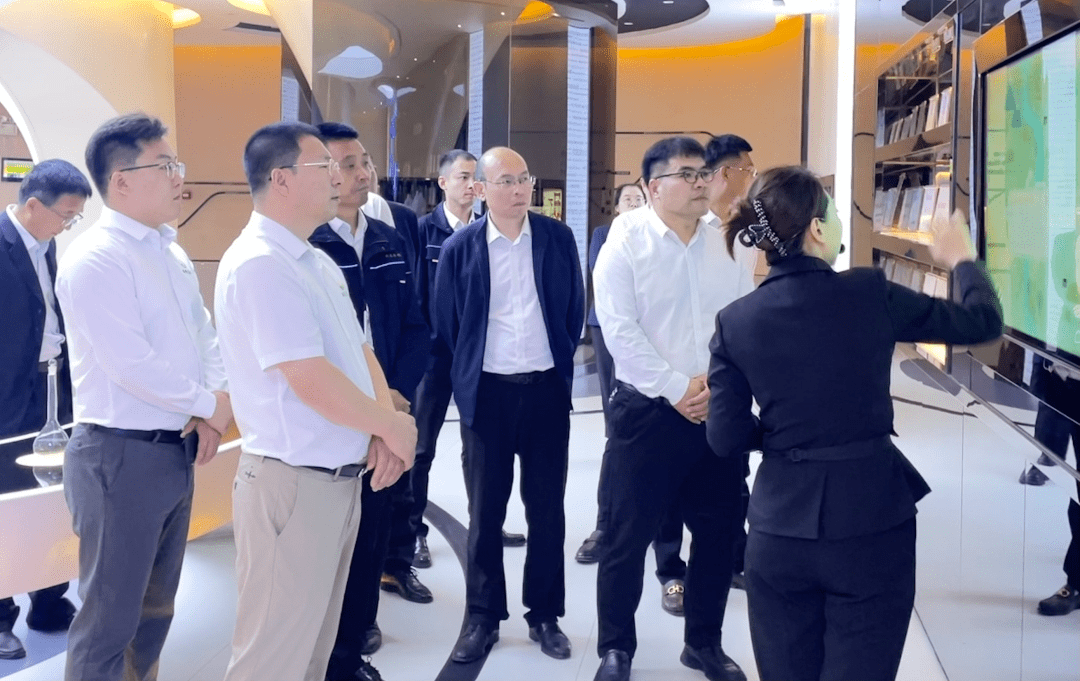 卢雄专董事长考察扶余市重点企业,并赴海粮农业集团松原米业项目考察