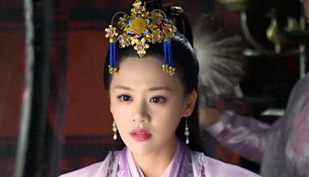 然而,马思纯演的第一部古装剧,就是演的唐朝美人