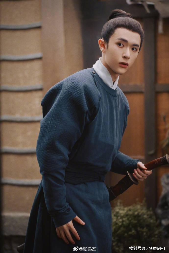 于正新剧藏了7大帅哥,打酱油的颜值不输主角,小跟班比主子还帅_剧里