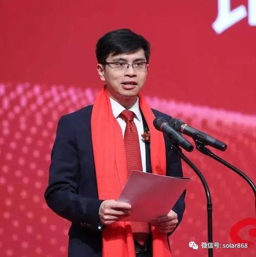 右一为张栋业9,德业股份董事张栋斌注:右二为张栋斌10,和光同程创始人