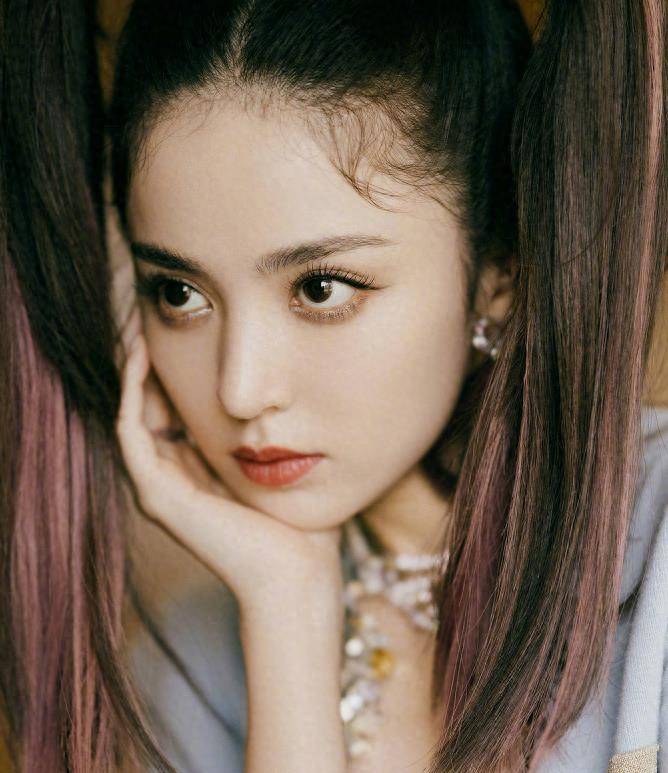 古力娜扎换风格,大胆尝试甜酷造型,网友:意外的好看_张翰_时间_网络