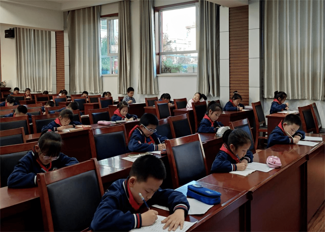 忻州市七一路小学举办数学口算竞赛活动