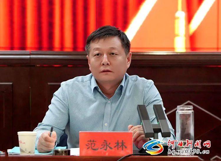 河曲县委书记石光源与到村工作大学生面对面谈心谈话