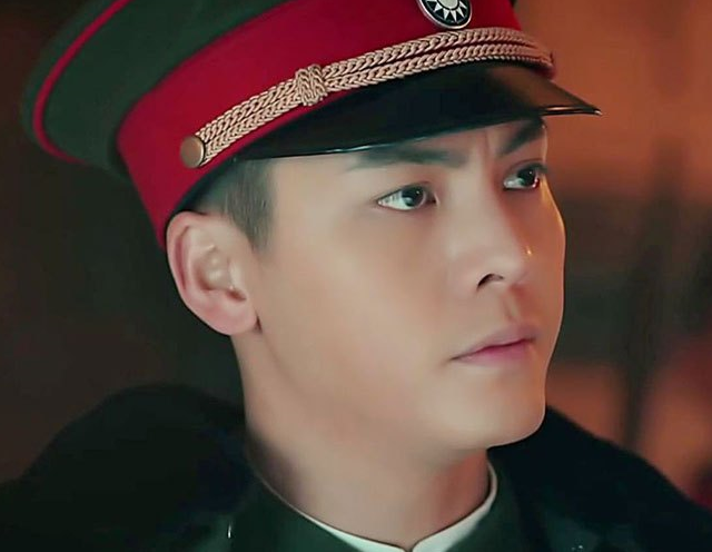 男士做纹眉美瞳线的后果,陈伟霆黄子韬和贾乃亮告诉你_永久_眼线_少爷