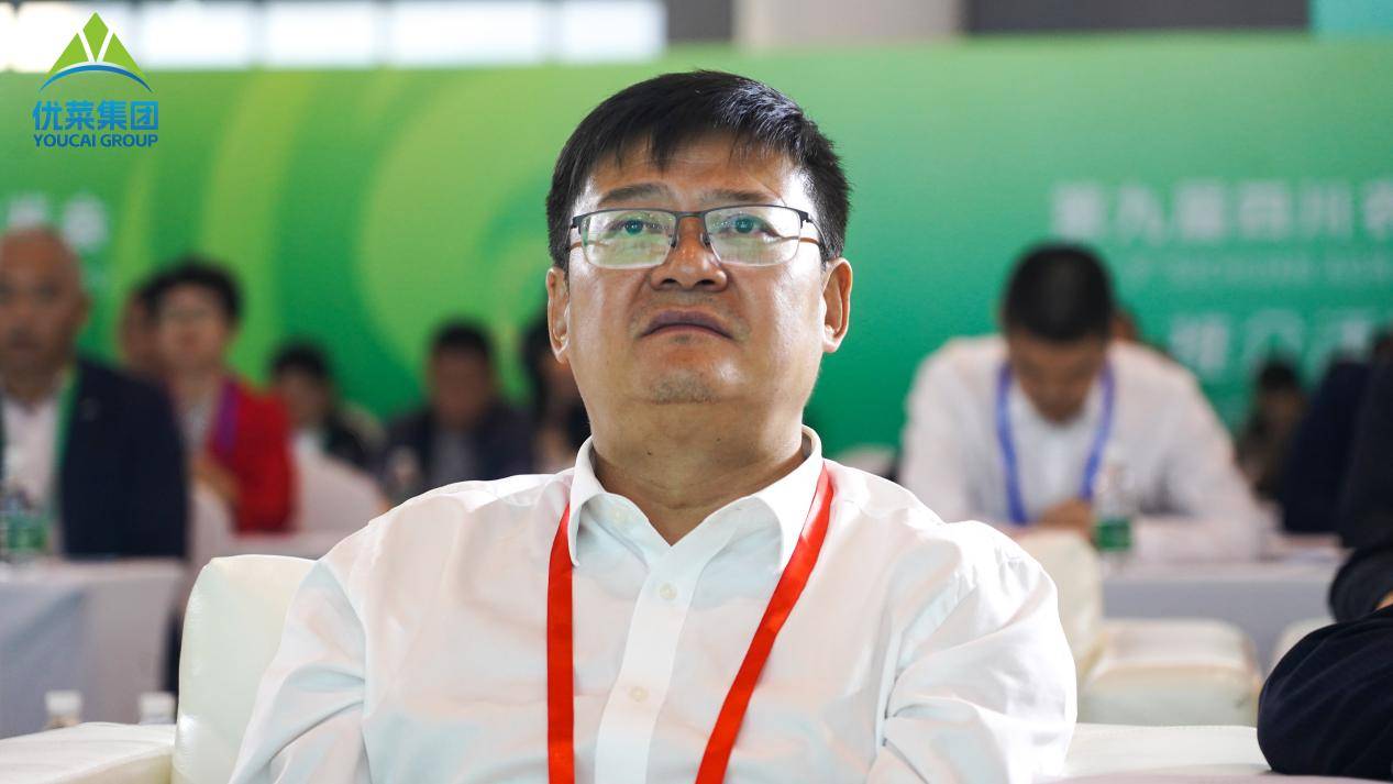 泸州市人民政府副市长 杨长缨泸州市农业农村局局长 陈廷俊会上,副