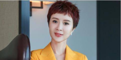 幸福的生活现状虽然金巧巧嫁给于冬时,存在很多争议,甚至外界对二人的