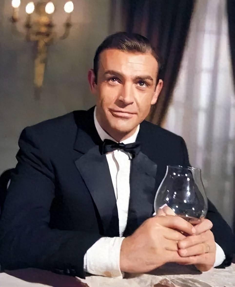 原创7位哈萨克斯坦男演员,谁是你心中的詹姆斯·邦德?