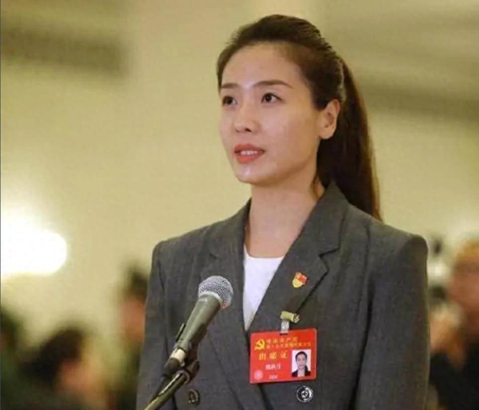 体育最美队长魏秋月:35岁官至副厅级,被父亲喊话:回家继承家产_事业
