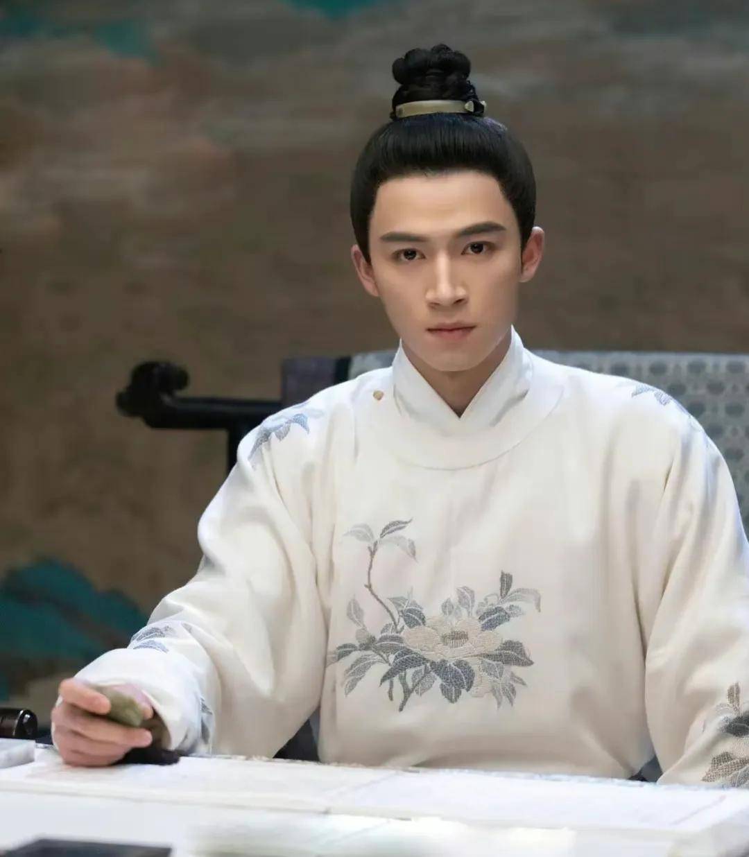 于正新剧6大帅哥,配角颜值不输主角,就连跟班都能碾压主子_气质_不