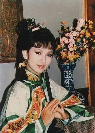光影之中的赵雅芝,永远的白素贞,冯程程,苏蓉蓉_角色_图片_图鉴