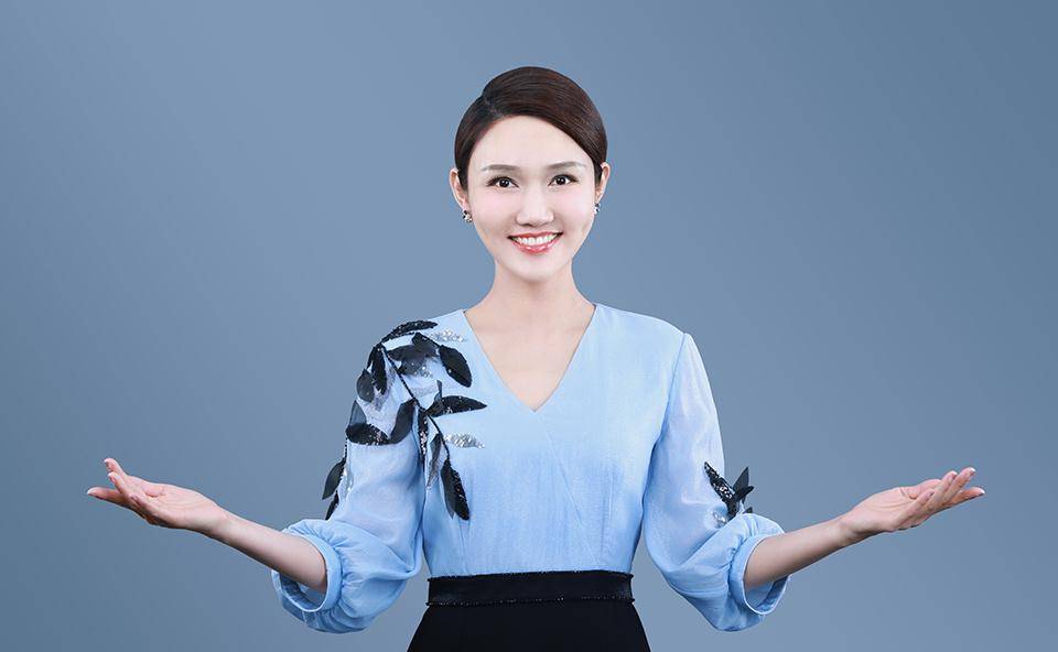 胡蝶2008年加入电视.她是《今日亚洲》,《我们新闻》节目的主持人.