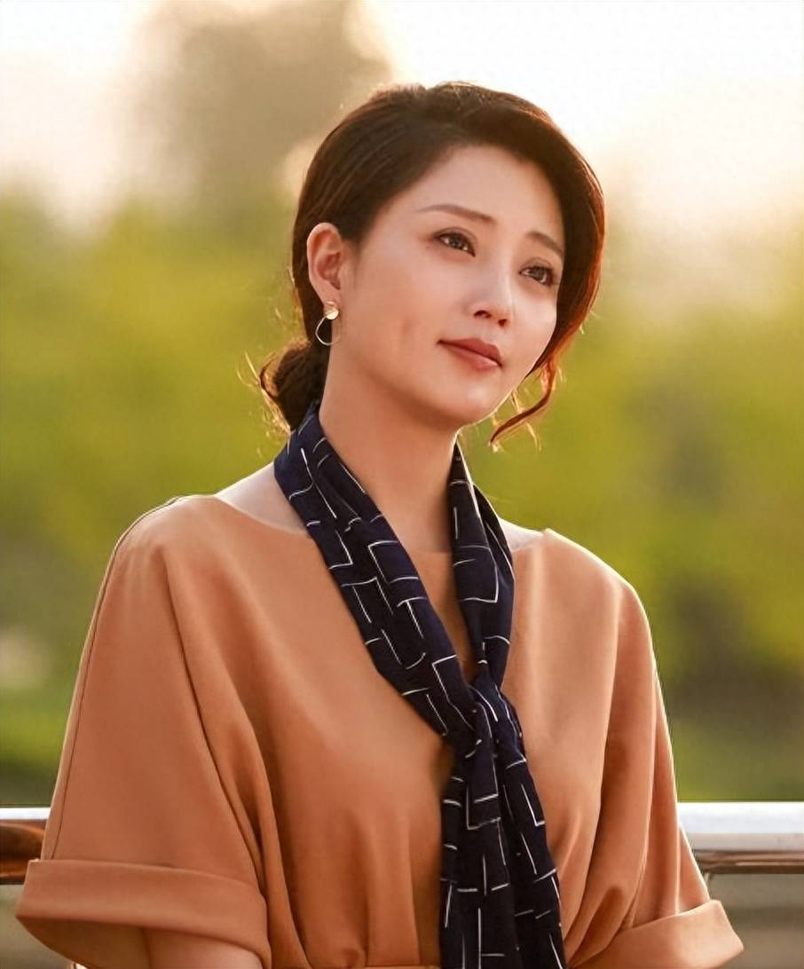 重庆辣妹子殷桃,我们内地演技派女演员,飞天奖优秀女演员_电视_白马