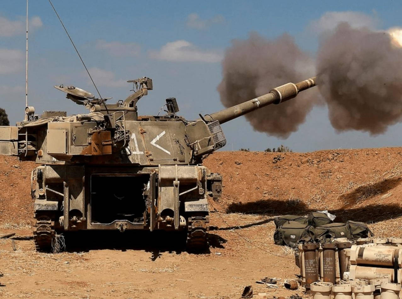 以色列陆军装备的步枪型号较为驳杂,其中依然不乏m16a2等老旧枪型.