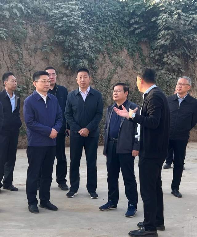 10月26日-27日,河北省人大常委会农工委主任高一雷带队到邢台市开展南