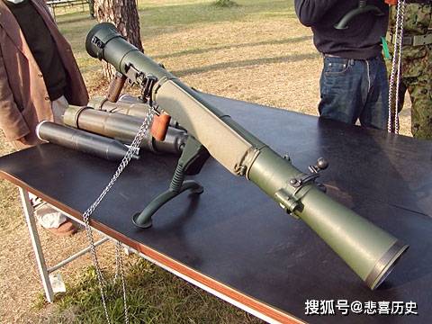 84mm无后坐力炮