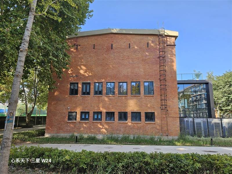 外观性能全面升级！心系天下三星W24评测：最有排面的折叠屏旗舰(图41)