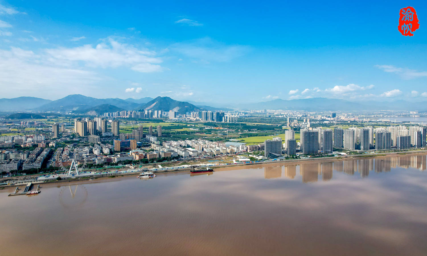 游走瑞安外滩,高楼林立车水马龙,城市繁华不逊中西部地级市