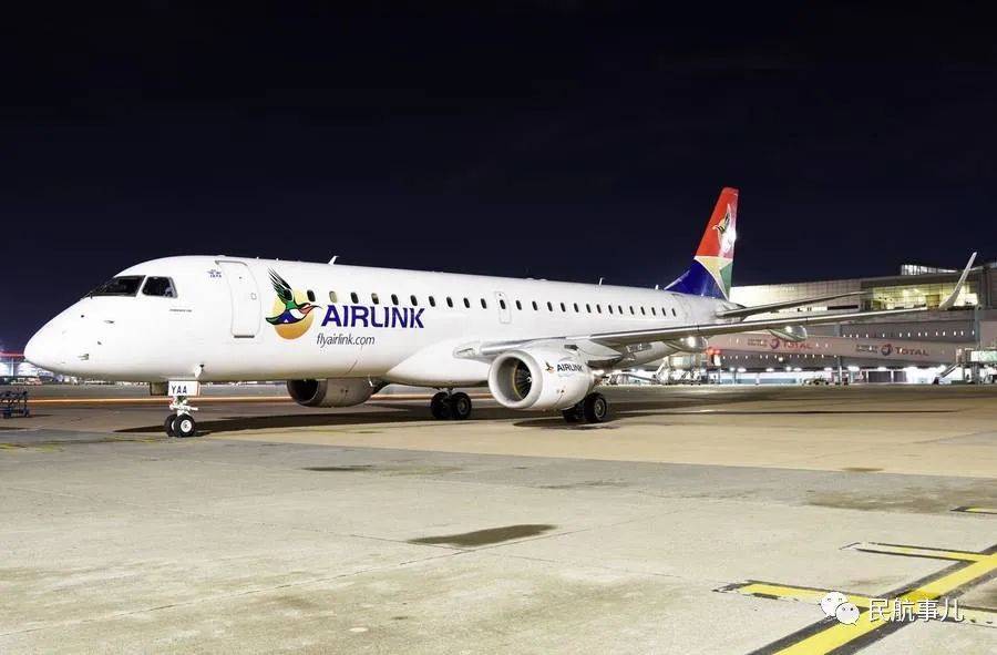 一架airlink e190(zs-yaa)在飞往克鲁格-普马兰加国际机场的途中被