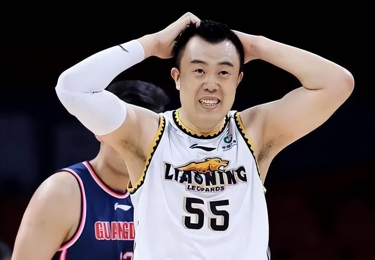 千万年薪不要?辽宁队球员最傻的决定!_韩德君_篮球_诱惑