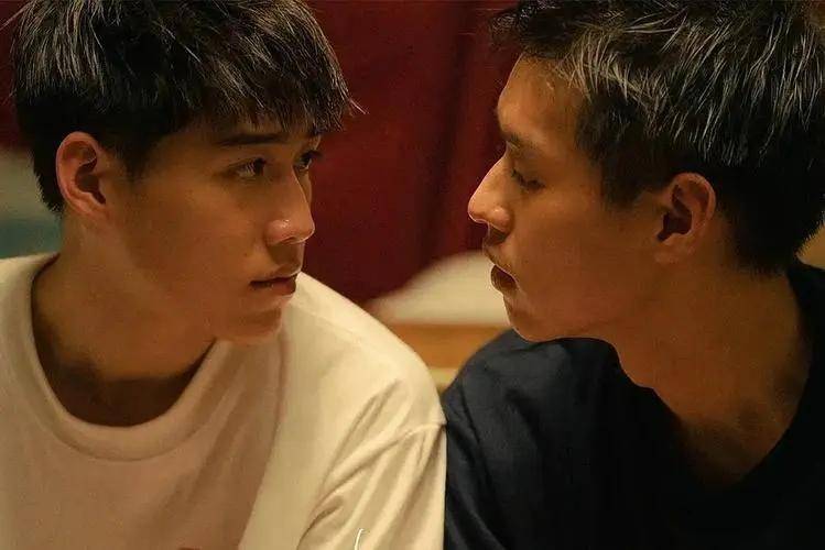 "bkpp"两大泰星的甜蜜日常,背后却是七年如一日的陪伴_最好的_眼神