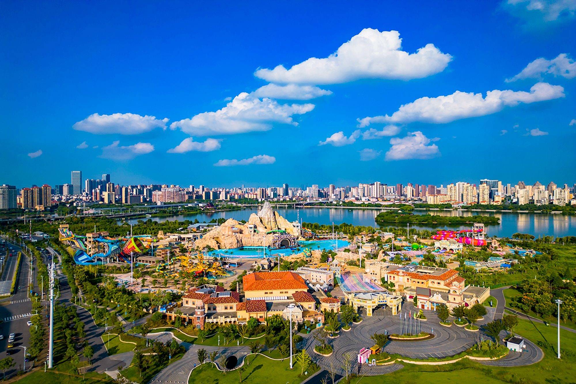 南昌华侨城玛雅水上乐园,充满童话色彩,是假日休闲游玩的好去处_世界
