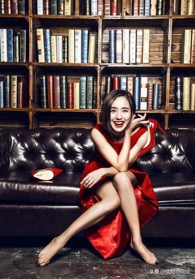 "国民初恋"女神王智,气质优雅,甜美动人!_活动_一角_被称为