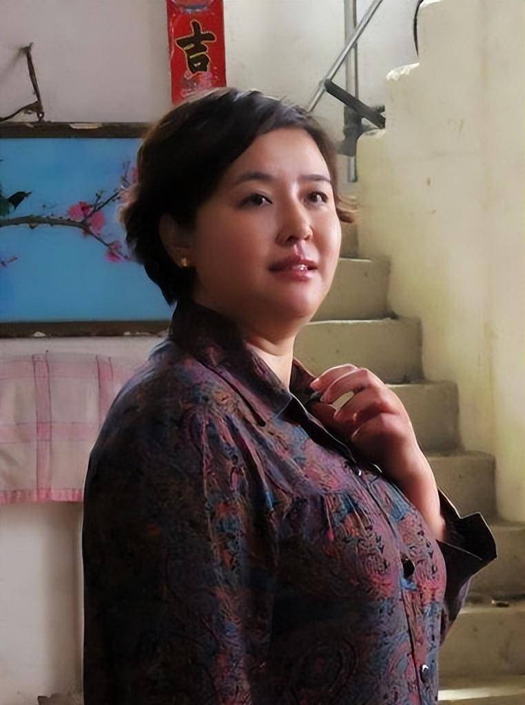 出车祸,中途得病,婚姻失败,这三位女明星发生了什么_钟丽缇_王澜_王兰