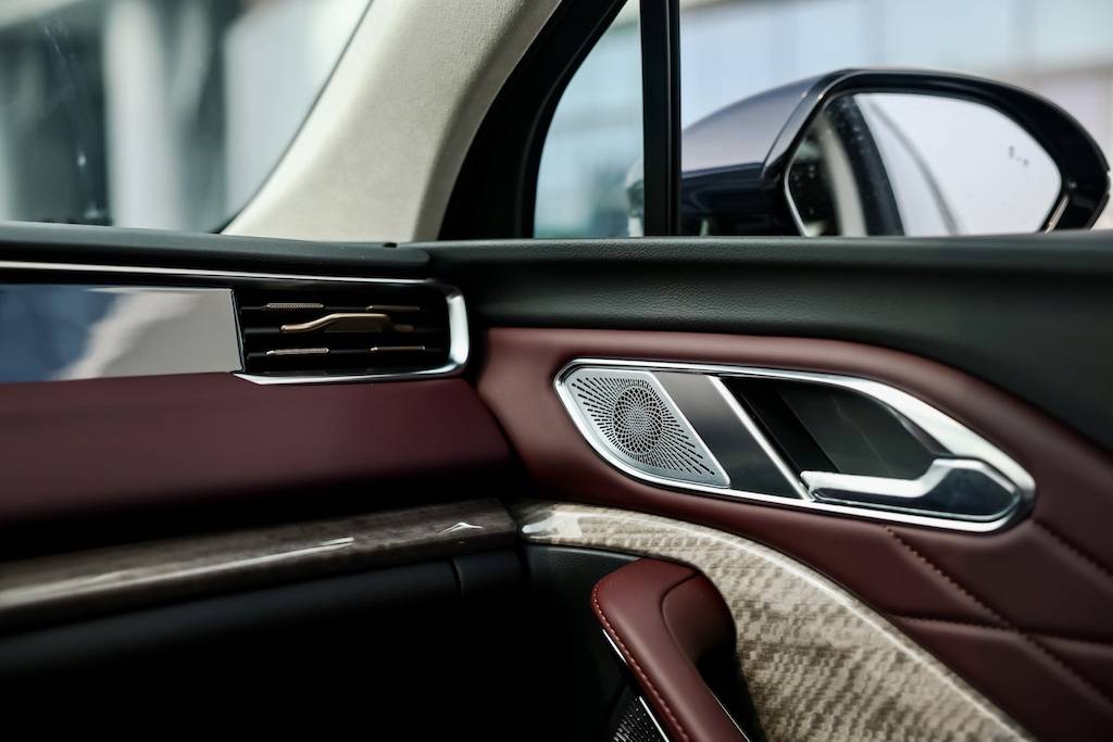 填补六座空缺，全新一代红旗HS7，实际表现究竟如何？_搜狐汽车_搜狐网