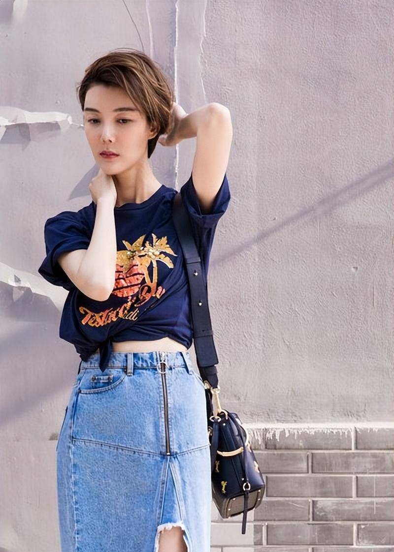 第六代车晓我们来看看这六位明星是谁.