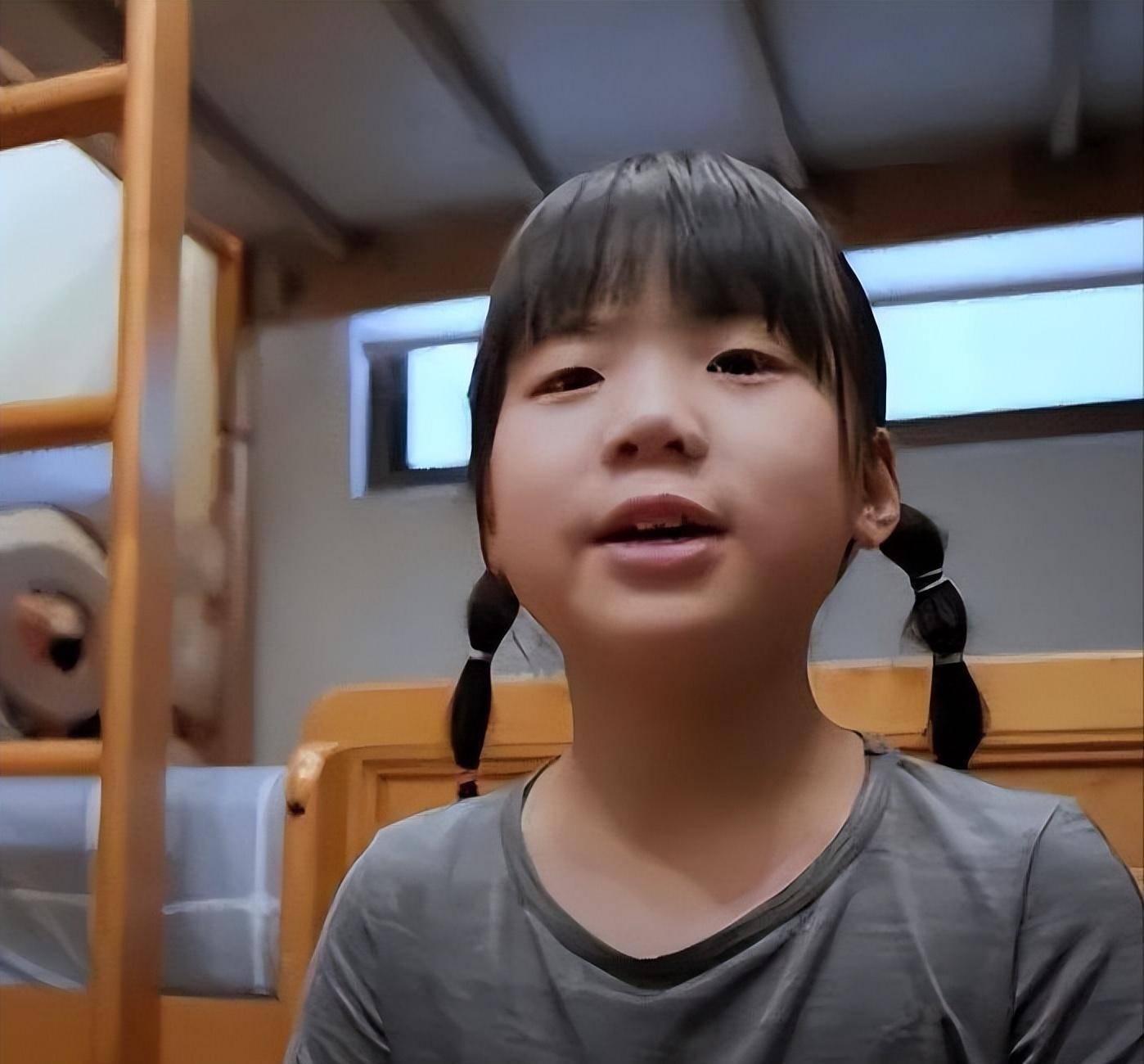 台湾80后夫妇10年狂生6个娃,公婆:求求你们不要再生了_郭诗薇_许弘勋