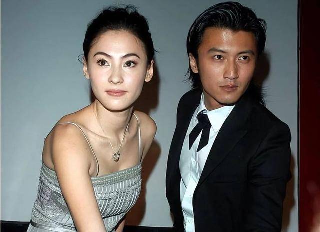 当时,张柏芝已经与谢霆锋结婚,并生下了儿子.