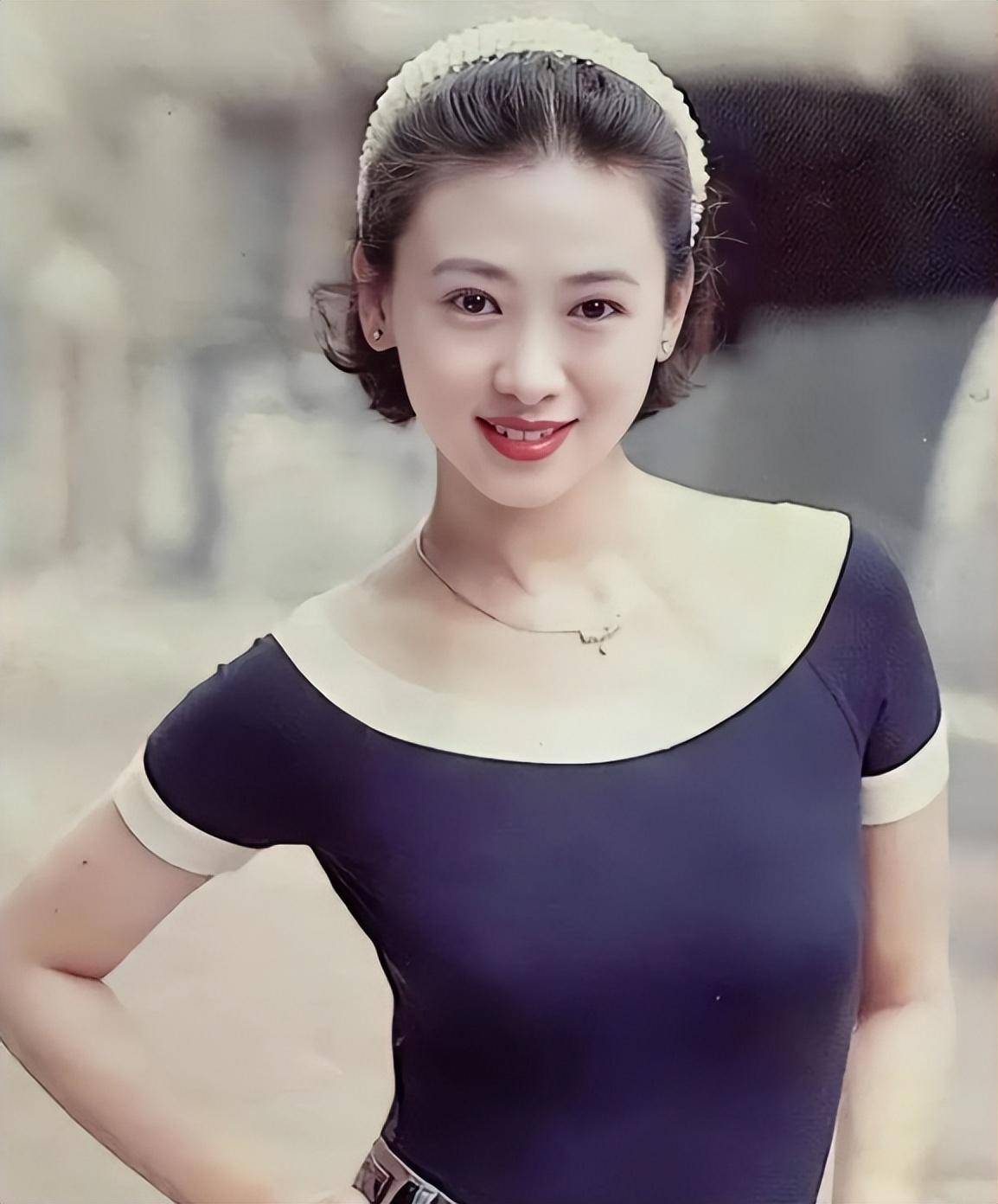 和富豪离婚,嫁给普通人的翁虹,真的幸福吗?