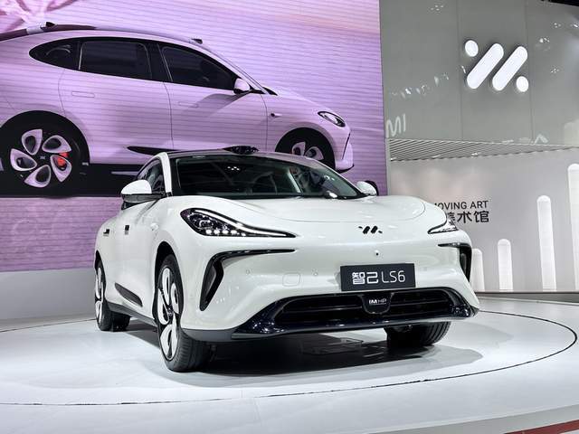 不仅如此,智己ls6其更是一鸣惊人地打出了"精致性